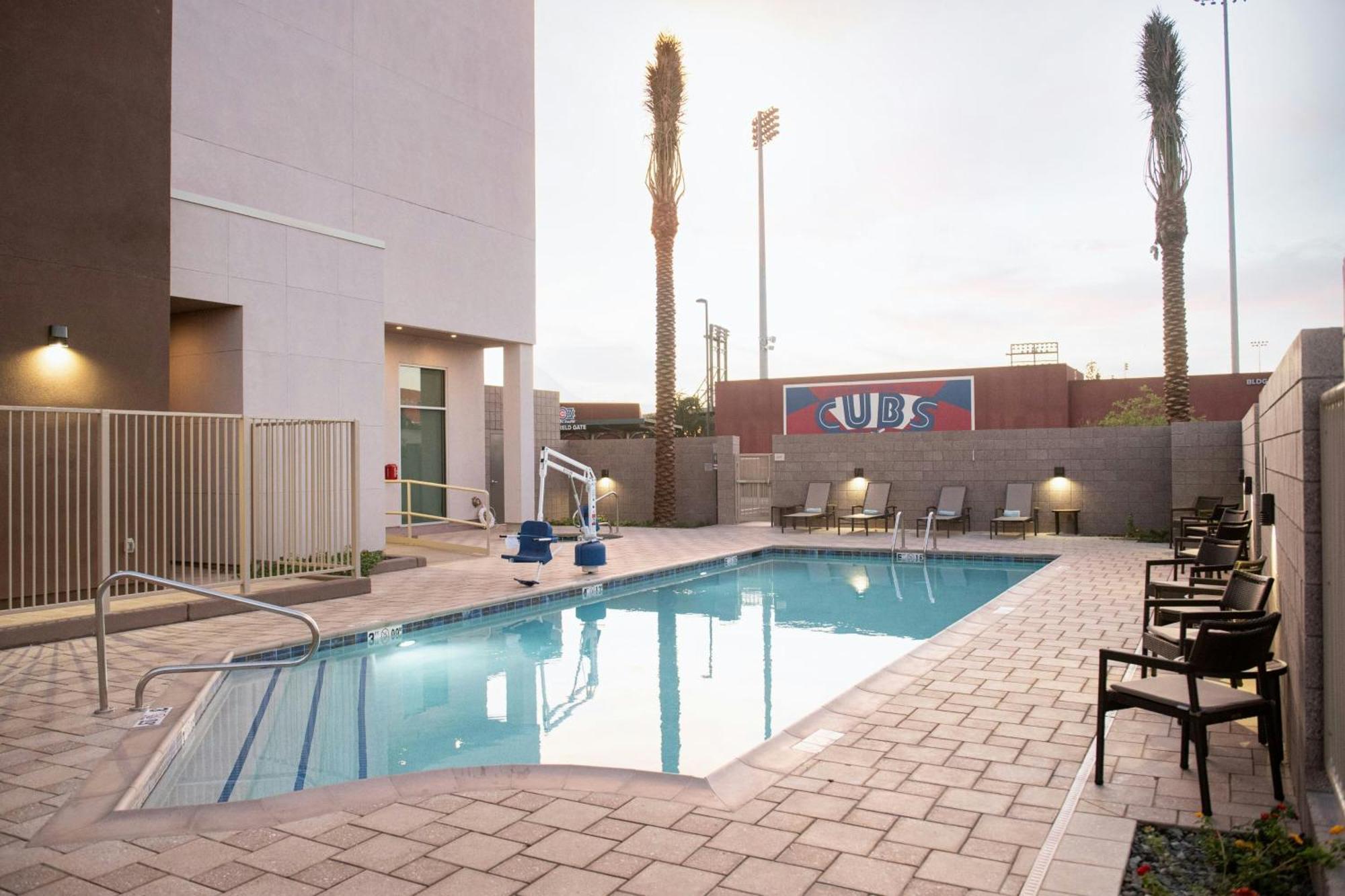 Courtyard By Marriott Mesa At Wrigleyville West Dış mekan fotoğraf
