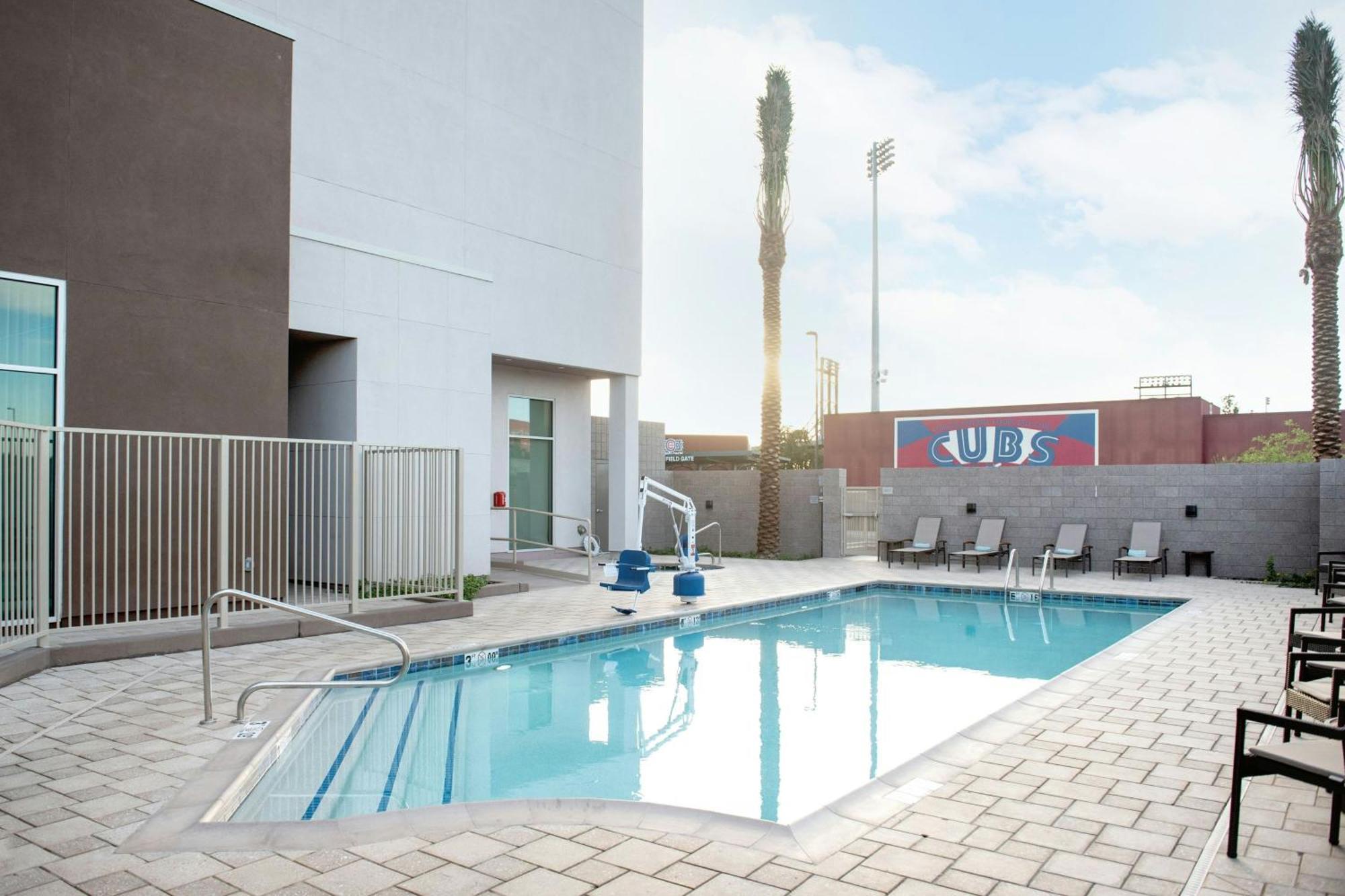 Courtyard By Marriott Mesa At Wrigleyville West Dış mekan fotoğraf